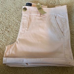 American Eagle Pink Midi Short
